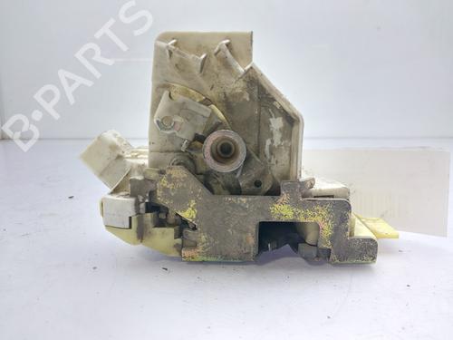 Høyre foran lås FORD FOCUS I (DAW, DBW) 1.8 Turbo DI / TDDi (90 hp) 12417900