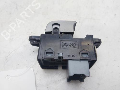 Right rear window switch SSANGYONG XLV SUV e-XGi 160 | BP36384458I28 - Image 4