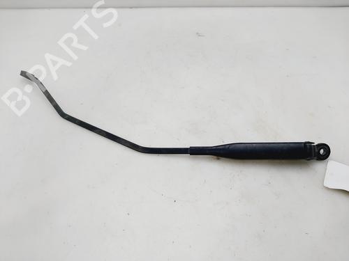 Używane Ramię wycieraczki przedniej szyby SMART CABRIO (450) 0.6 (S1OLA1, 450.441, 450.442, 450.443) (55 hp) 30601479