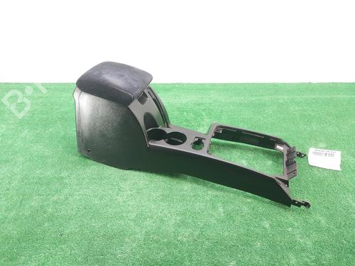 Armrest / Center console HYUNDAI TERRACAN (HP) 2.9 CRDi 4WD | BP16880507I20 