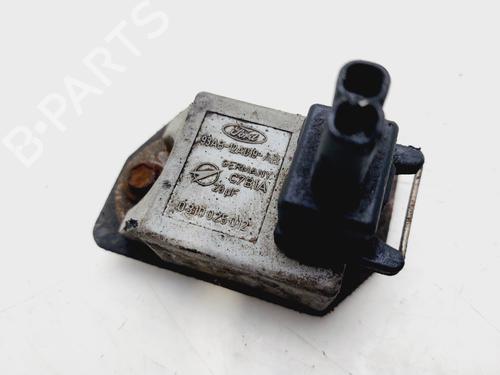 Used Electronic module FORD FOCUS I (DAW, DBW) [1998-2009]  30612396