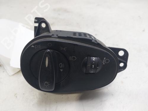 Commande de phare FORD FOCUS I (DAW, DBW) 1.8 Turbo DI / TDDi (90 hp) 17675979