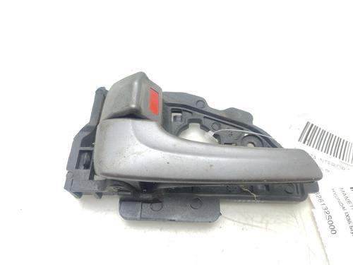 Used Front left interior door handle HYUNDAI ix35 (LM, EL, ELH) [2009-2016]  29923775