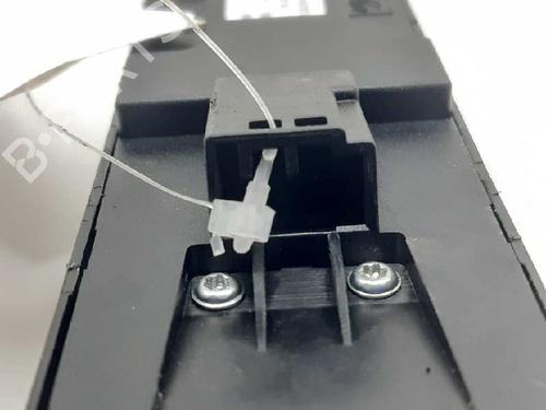 Left front window switch LAND ROVER FREELANDER 2 (L359) 2.2 TD4 4x4 | BP5823767I27 