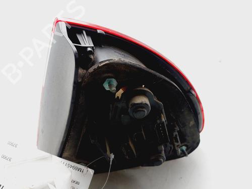 Left taillight SEAT LEON (1M1)  | BP25467782C34 