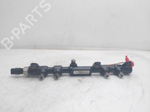 Used Injection rail FORD MONDEO III (B5Y) 2.0 16V TDDi / TDCi (115 hp) 18073043