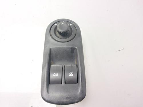 Raamschakelaar links voor RENAULT TRAFIC II Bus (JL) [2001-2025]  30560846