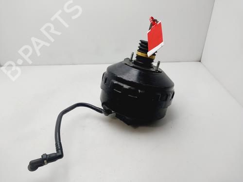 Used Servo brake BMW 1 Convertible (E88) 118 d (143 hp) 30111062