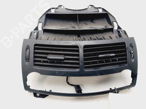 Used Middle console MERCEDES-BENZ E-CLASS T-Model (S211) E 220 T CDI (211.208) (170 hp) 31592993