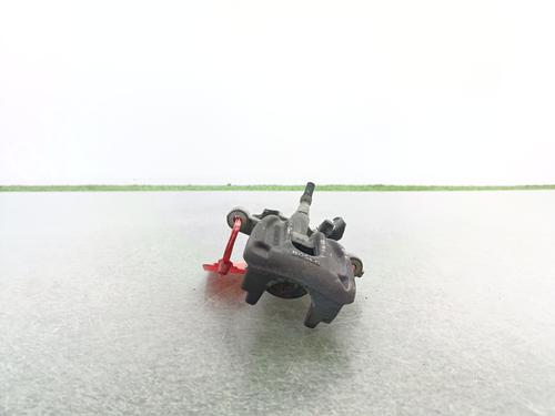 right-rear-brake-caliper-ford-mondeo-iii-b5y-2000-2001-2002-2003-2004-2005-2006-2007-34138601 main image