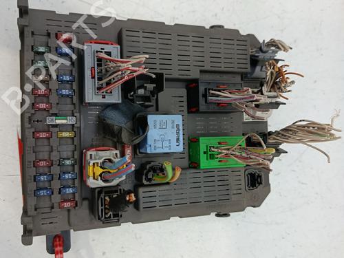Fuse box CITROËN C5 I (DC_) 2.0 HDi (DCRHZB, DCRHZE) | BP30852001E1 - Image 4