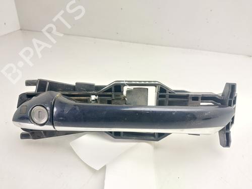 front-left-exterior-door-handle-mercedes-benz-e-class-w211-2002-2003-2004-2005-2006-2007-2008-2009-33928739 main image