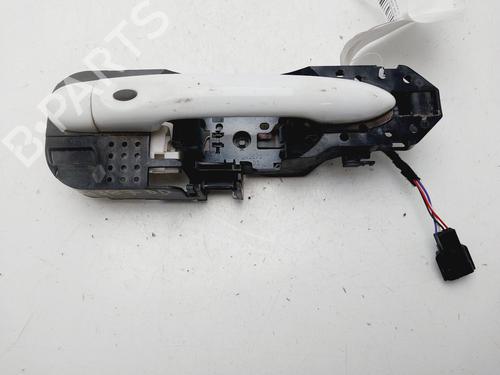 Używane Klamka zewnętrzna drzwi przednich prawych RENAULT SCÉNIC III (JZ0/1_) 1.2 TCe (JZ16) (132 hp) 29763643