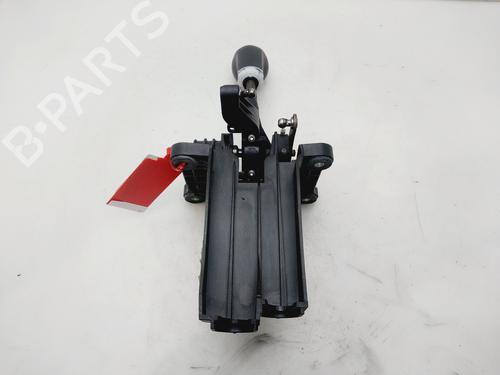 gear-lever-opel-zafira-zafira-family-b-a05-2005-2006-2007-2008-2009-2010-2011-2012-2013-2014-2015-2016-2017-2018-2019-32721556 main image