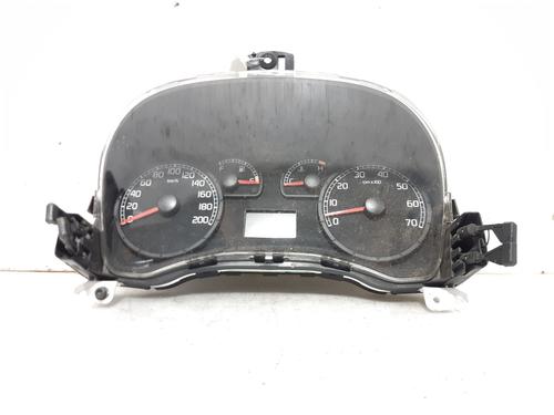 Used Instrument cluster FIAT PUNTO Hatchback Van (188_) 1.2 60 (60 hp) 8889006
