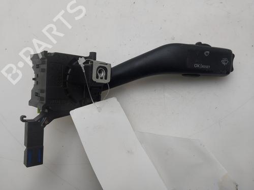Used Steering column stalk Steering column stalk SKODA OCTAVIA II (1Z3) [2004-2013] 33842345 33842345