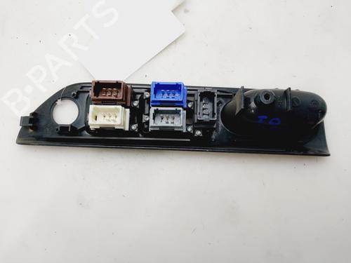 Left front window switch RENAULT LAGUNA I (B56_, 556_) 1.9 dTi | BP28107794I27 