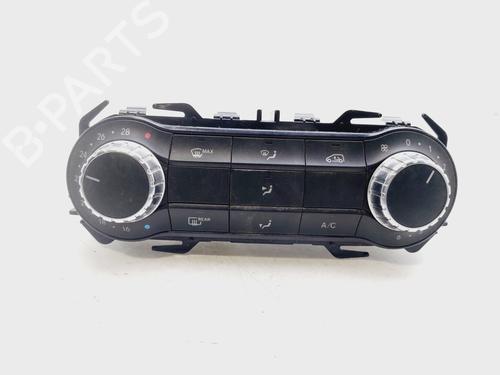 Used Climate control MERCEDES-BENZ GLA-CLASS (X156) GLA 200 CDI / d (156.908) (136 hp) 22911784