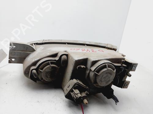 Right headlight HYUNDAI COUPE I (RD) 2.0 16V | BP27865108C29 