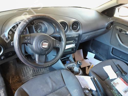 Right front indicator SEAT CORDOBA (6L2) 1.4 16V | BP15497613C33 