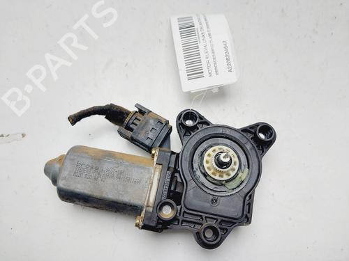 Vindusheismotor venstre foran MERCEDES-BENZ C-CLASS (W203) C 200 CDI (203.004) (116 hp) 23095993