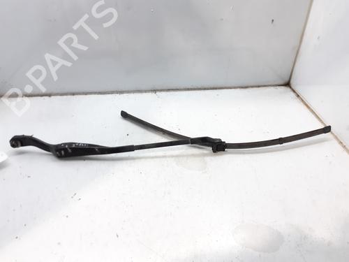 Used Front windshield wiper arm MERCEDES-BENZ E-CLASS (W211) E 220 CDI (211.006) (150 hp) 9050800