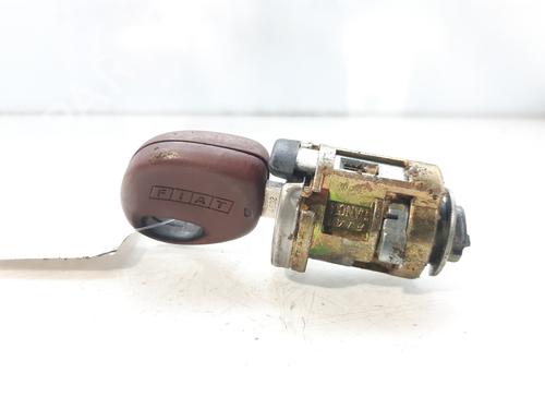 Used Ignition barrel FIAT PUNTO (176_) 60 1.2 (176AP, 176AR, 176AQ, 176BB) (60 hp) 8603643