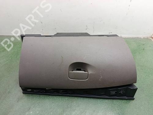 Used Glove box Glove box RENAULT MEGANE III Hatchback (BZ0/1_, B3_) 1.5 dCi (86 hp) 40294871 40294871