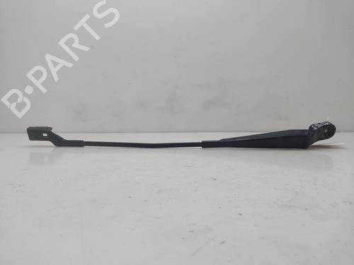 Used Front windshield wiper arm Front windshield wiper arm 39504550 39504550