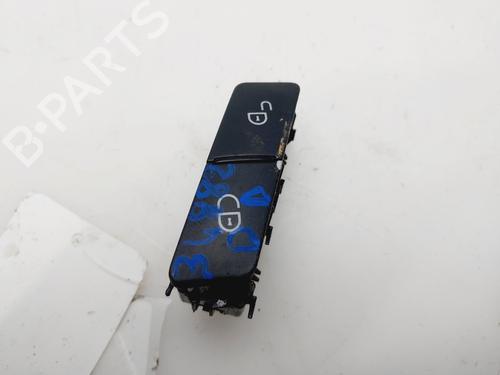 switch-mercedes-benz-c-class-w204-2007-2008-2009-2010-2011-2012-2013-2014-2015-32744300 main image