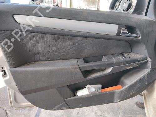 Stuurwielbediening OPEL ASTRA H (A04) | BP30335591E15