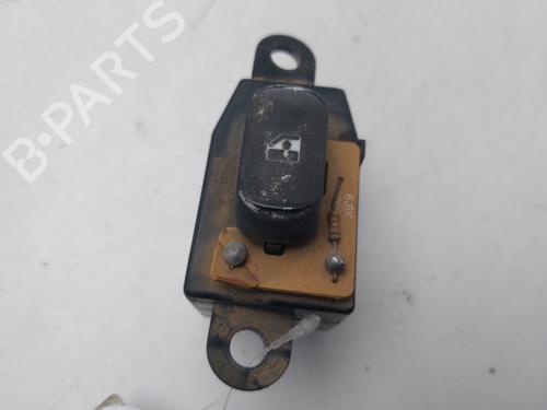 Used Right rear window switch Right rear window switch HYUNDAI LANTRA II (J-2) 1.9 D (68 hp) 36526846 36526846