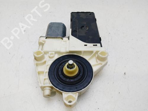 Right front window motor RENAULT LAGUNA III Grandtour (KT0/1) 2.0 dCi (KT07, KT0J, KT14, KT1A, KT1S) | BP30853818E20