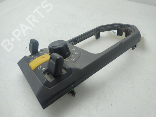 Switch LAND ROVER DISCOVERY III (L319) 2.7 TD 4x4 | BP28123412I30 