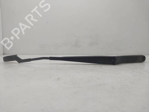 Used Front windshield wiper arm Front windshield wiper arm 39069789 39069789