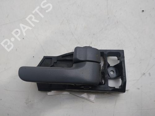 Used Front right interior door handle TOYOTA RAV 4 II (_A2_) 1.8 (ZCA25_, ZCA26_, ZCA25W, ZCA26W) (125 hp) 18032445