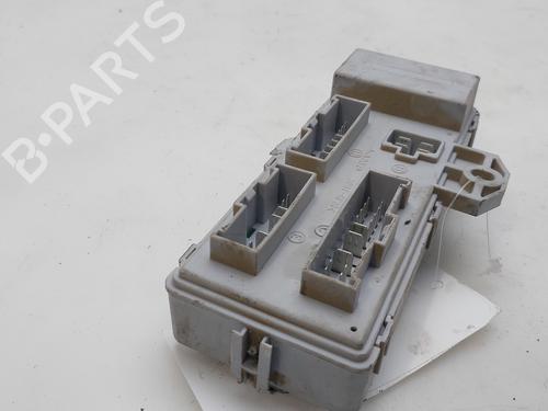 Fuse box KIA SORENTO I (JC) 2.5 CRDi 4WD | BP17955757E1