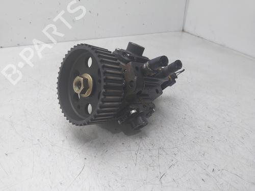 Used Injection pump OPEL VECTRA C (Z02) [2002-2009]  30772437