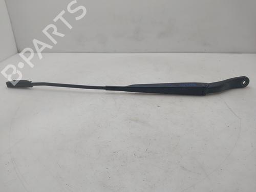 Used Front windshield wiper arm Front windshield wiper arm 34287848 34287848