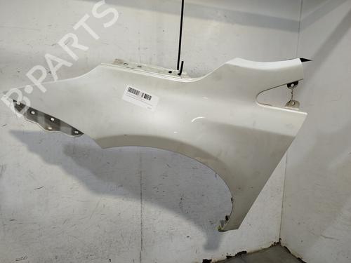 Used Left front fenders TOYOTA AVENSIS Estate (_T27_) [2008-2018]  29982095