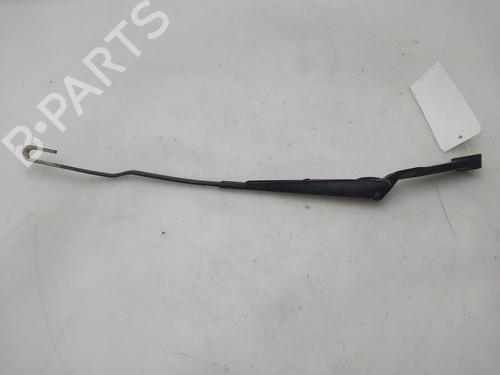 Used Front windshield wiper arm Front windshield wiper arm VW VENTO (1H2) 1.9 D (65 hp) 33817746 33817746