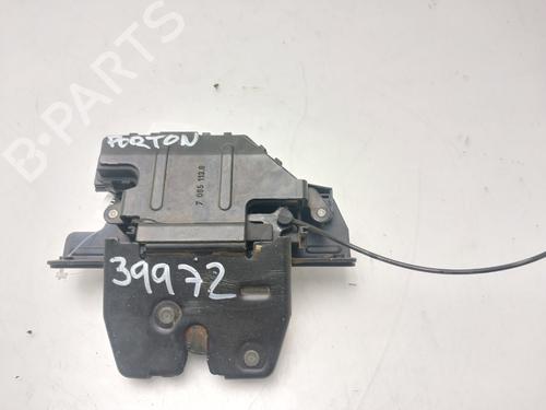 Bagklap lås LAND ROVER RANGE ROVER III (L322) 3.0 D 4x4 (177 hp) 32455607