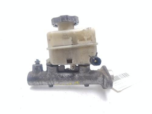 Used Brake master cylinder HYUNDAI SANTA FÉ I (SM) 2.4 16V 4x4 (146 hp) 23118622