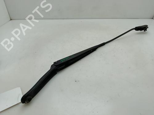 Used Front windshield wiper arm RENAULT LAGUNA III Grandtour (KT0/1) 2.0 dCi (KT07, KT0J, KT14, KT1A, KT1S) (131 hp) 30601421