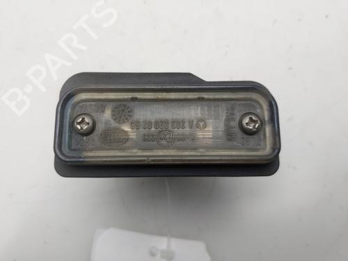 Used Licence plate light Licence plate light MERCEDES-BENZ E-CLASS (W211) E 320 CDI (211.026) (204 hp) 35942384 35942384