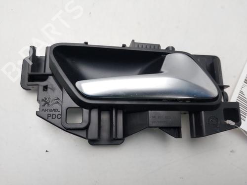 Used Front right interior door handle Front right interior door handle OPEL CORSA F (P2JO) [2019-2026] 33754536 33754536