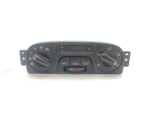 Used Climate control KIA CLARUS (K9A) 1.8 i 16V (116 hp) 23087142