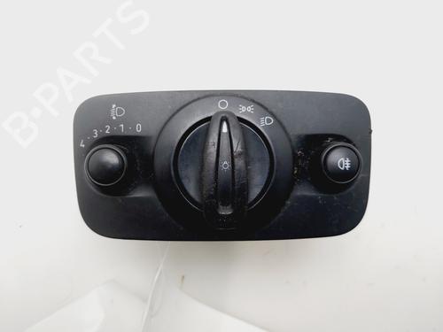 Used Headlight switch FORD FIESTA VI (CB1, CCN) 1.4 TDCi (70 hp) 30389546