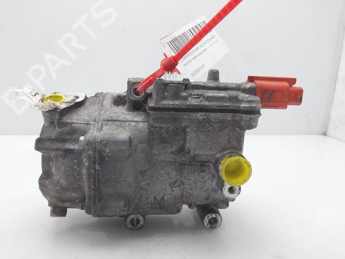 Used AC compressor TOYOTA YARIS (_P13_) 1.5 Hybrid (NHP130_, NHP130) (101 hp) 17387104