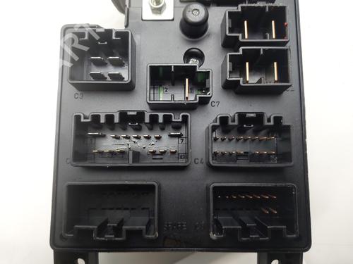 Fuse box VOLVO S60 I (384) D5 | BP34264360E1 - Image 3